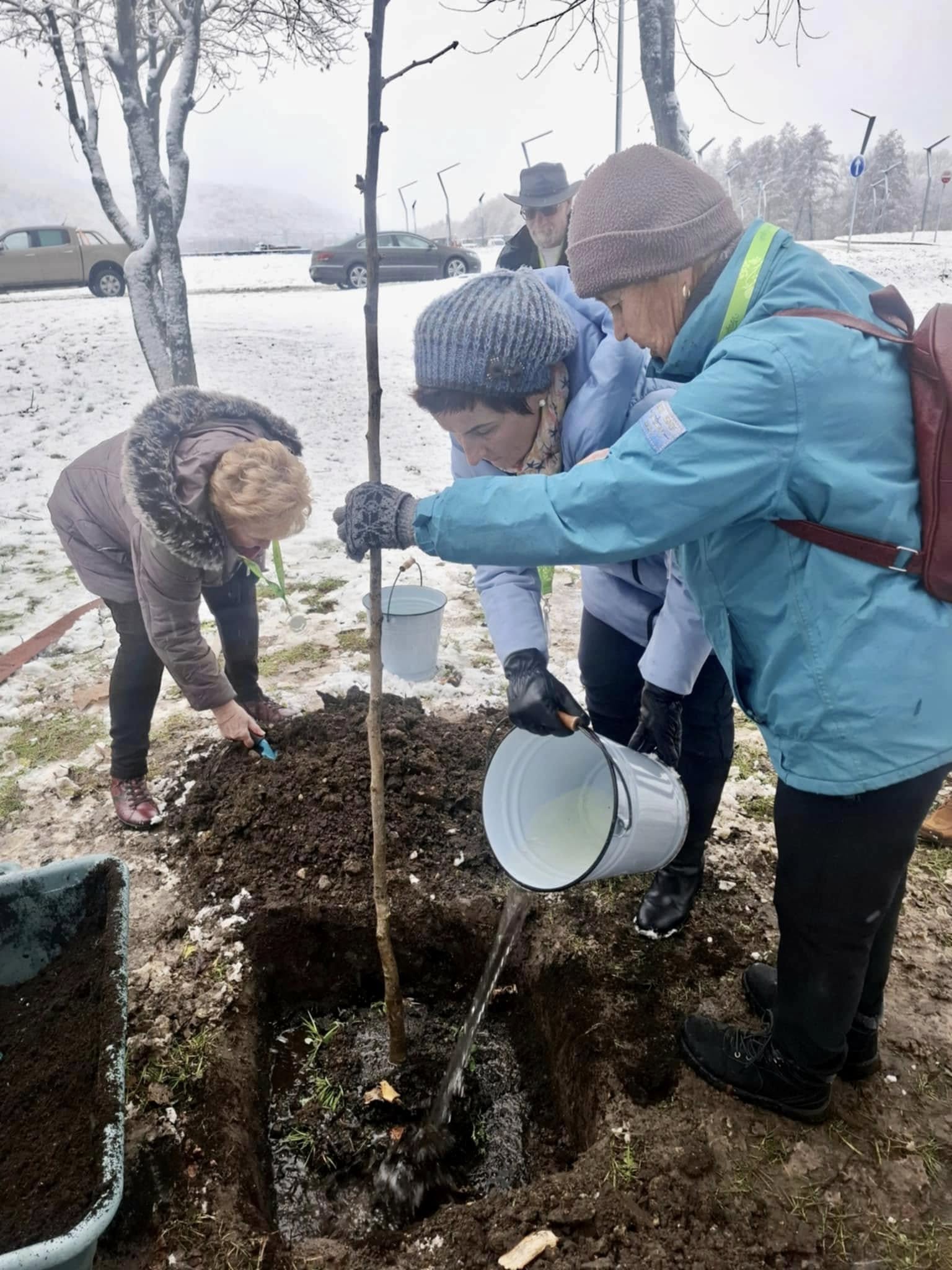 467438529 571144148837393 2286027531545458379 N